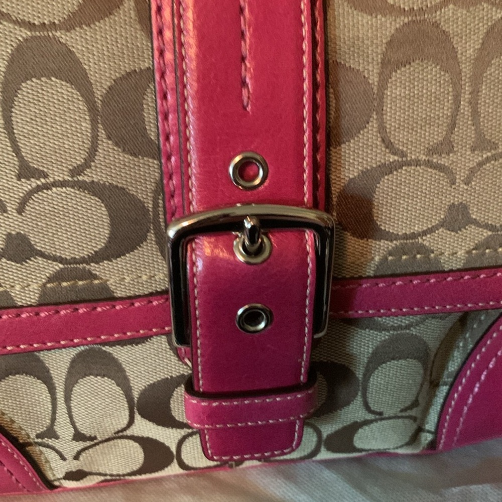 Coach bag with convertible strap - Picture 4 of 9